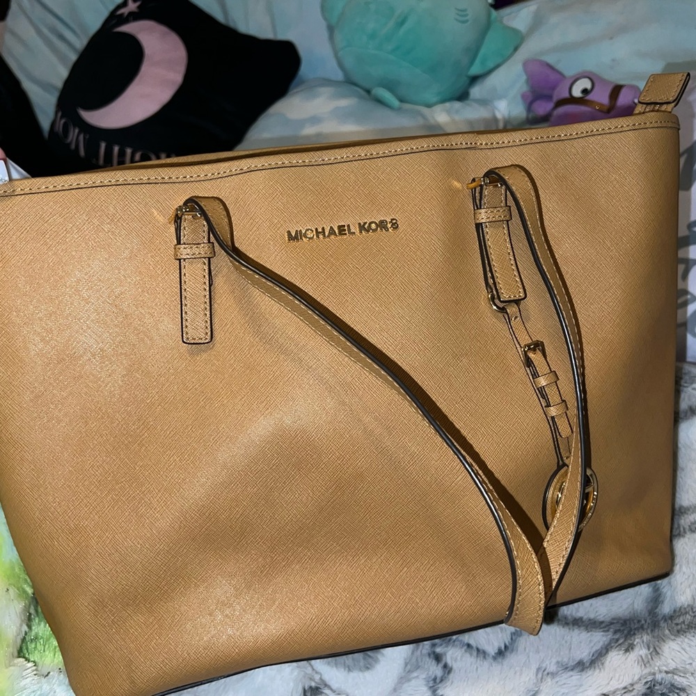 Brown Michael kors jet set tote